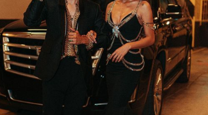 Greeicy y Mike Bahía en los Grammy Latino