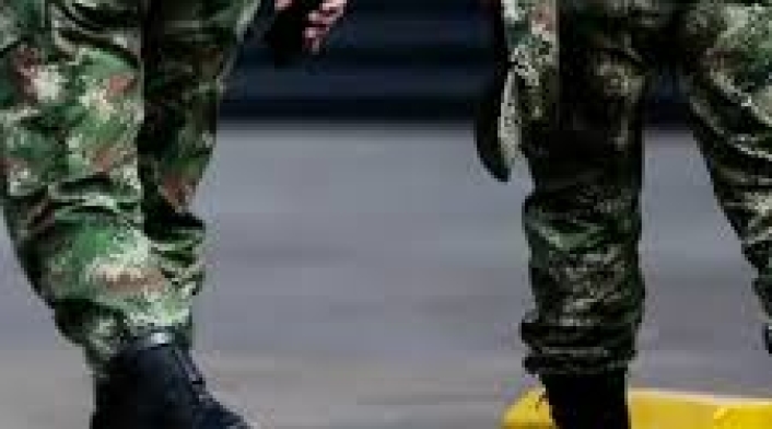 Militares Militares.
