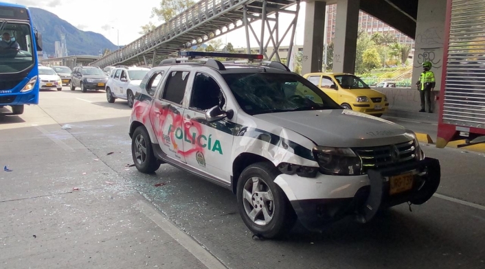 Carro de Policía vandalizado