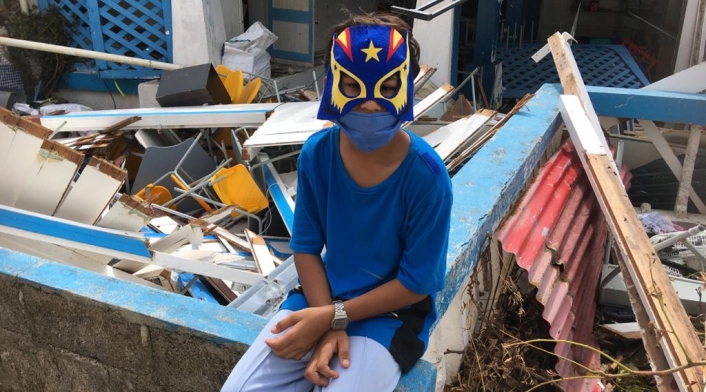 Joe, el niño de Providencia que se vistió de héroe para salvar vidas