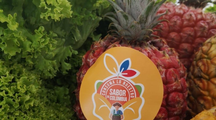 Compre y apoye los productos del campo colombiano.