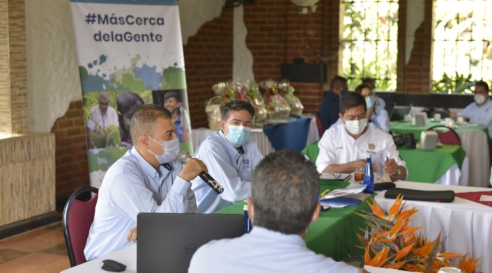 Alcaldes y comunidades ambientales también se hicieron presentes.