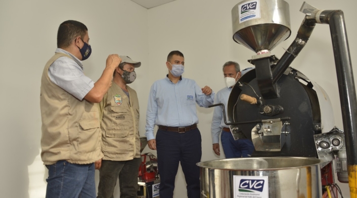 Alcaldes y comunidades ambientales también se hicieron presentes.