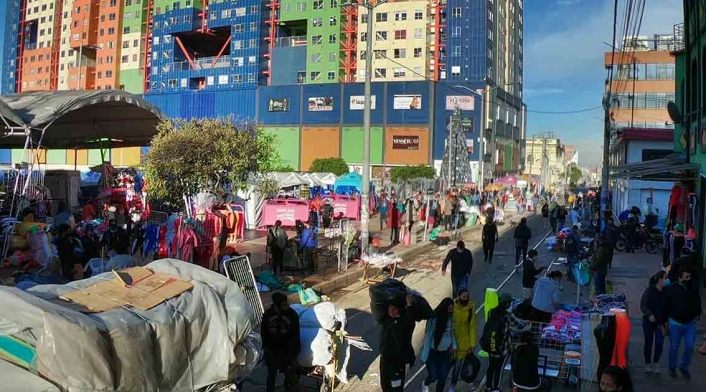 San Victorino – vendedores informales no respetan distanciamiento