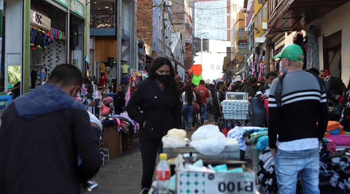 San Victorino – vendedores informales no respetan distanciamiento