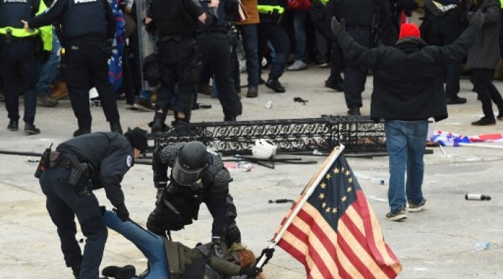 Disturbios en el Capitolio de Estados Unidos