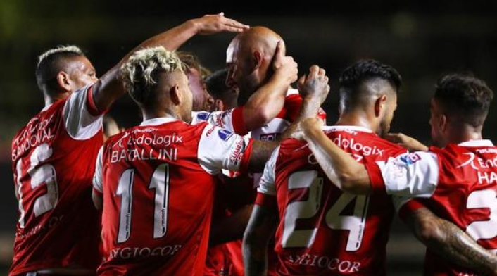 Argentinos vence a Huracán