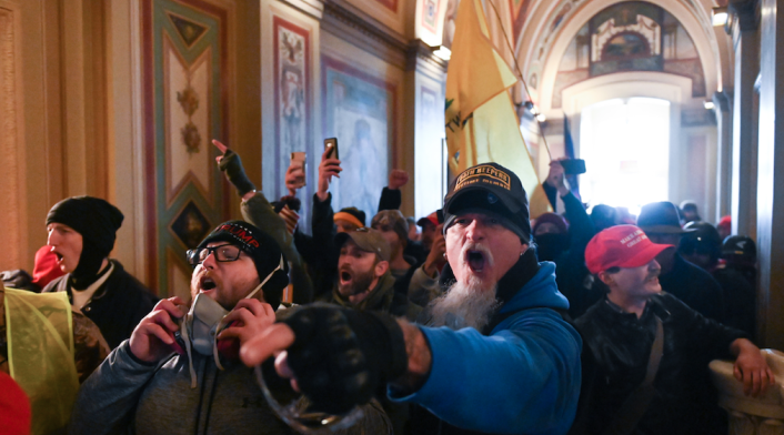 Seguidores de Trump en irrupción al Capitolio de EE.UU.