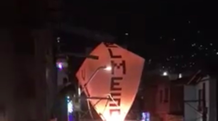 Globo de mecha en Bello