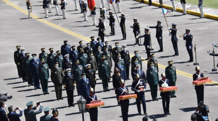 Militares