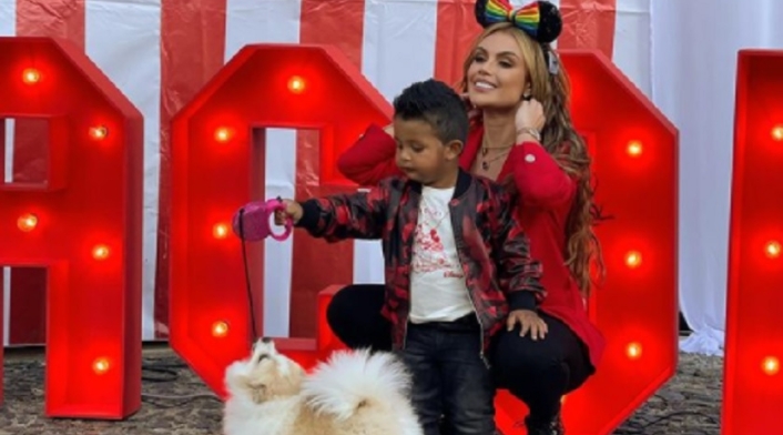 Sara Uribe en el cumpleaños de Jacobo