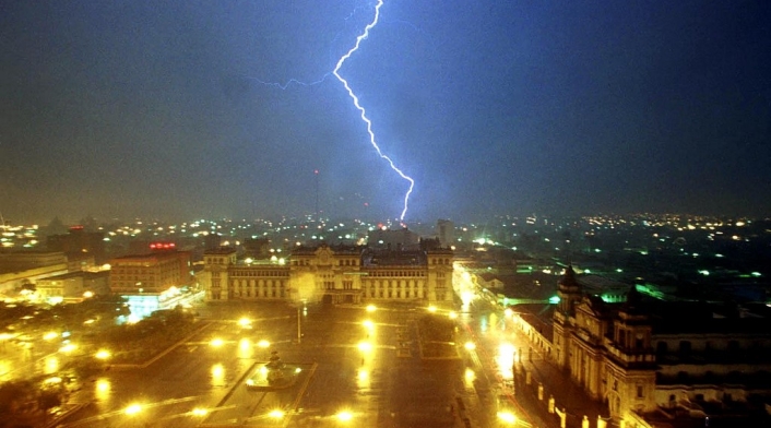 Rayo - Trueno Rayo - Trueno
