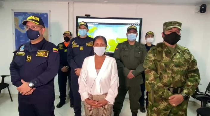 Alcaldesa de Tumaco y Autoridades Militares en el Puerto