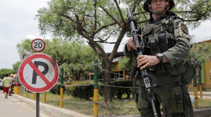 Policía vigila calles de Tibu, en la región del Catatumbo (Norte Santander)