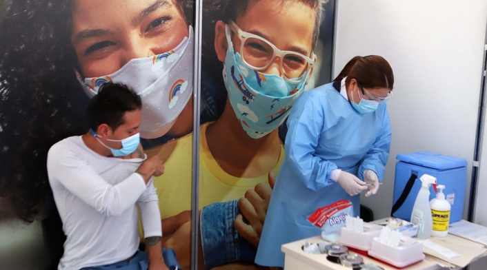 Vacunación contra la covid 19 en Clínica Colombia de Bogotá