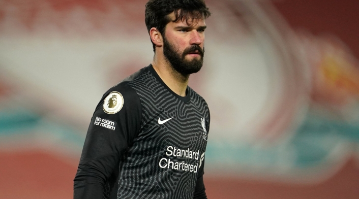 Alisson Becker, arquero del Liverpool, está de luto por muerte de su padre.