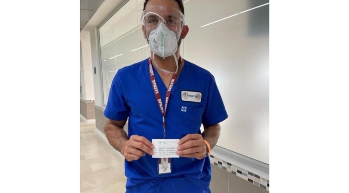 Camilo Reyes, médico cirujano