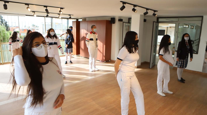 Clases presenciales: Colegios con modelo alternancia