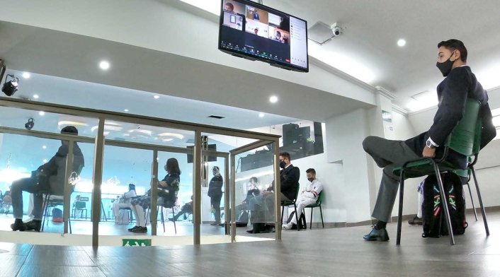 Clases presenciales: Colegios con modelo alternancia