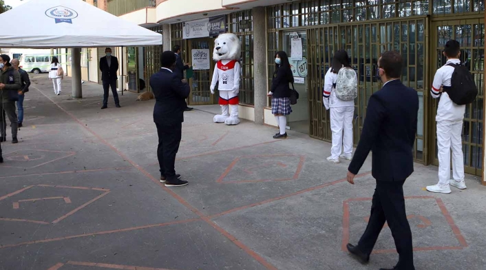 Clases presenciales: Colegios con modelo alternancia
