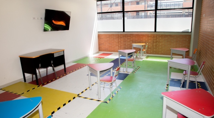 Este 8 de febrero reabrieron las puertas los colegios privados de Bogotá