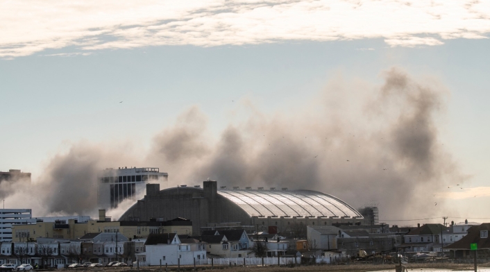 Demolición del hotel casino Trump Plaza