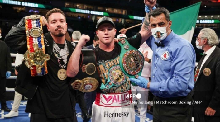 J Balvin y Canelo