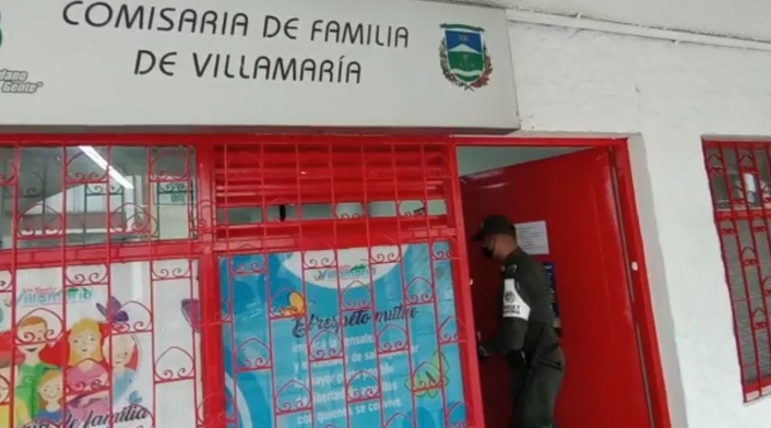 Una menor era golpeada y abandonada en una vivienda