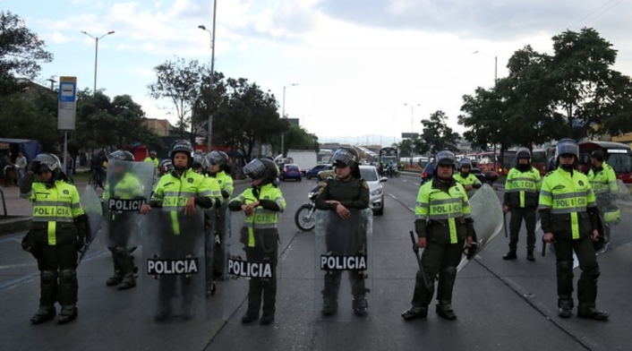 Policías