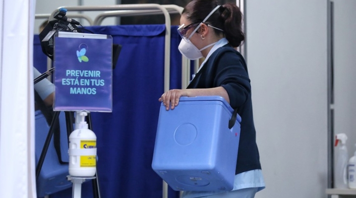 Comenzó la vacunación contra la covid-19 en Bogotá