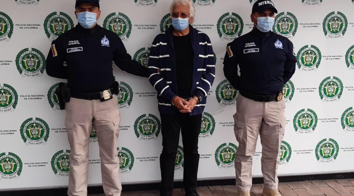 El hombre es solicitado por una Corte de Estados Unidos