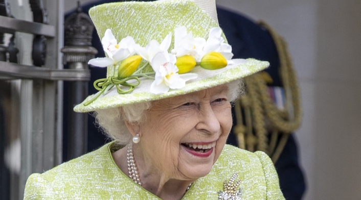 Reina Isabel II Reina Isabel II
