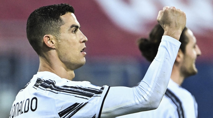 Cristiano Ronaldo marca triplete con Juventus