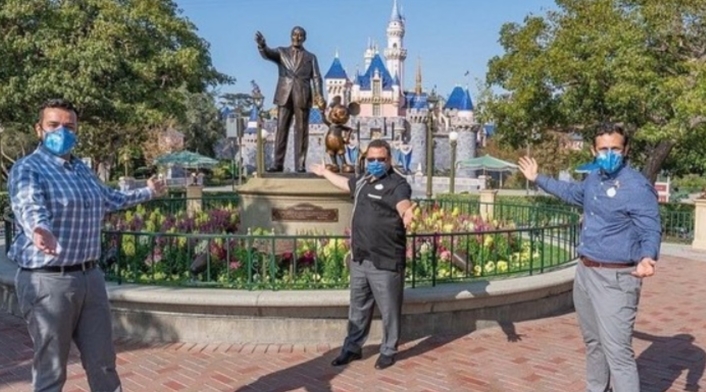 Disneyland reabre en pandemia