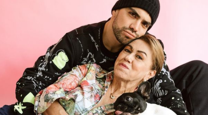 Isaac Carvajal y su abuela 'Celi'