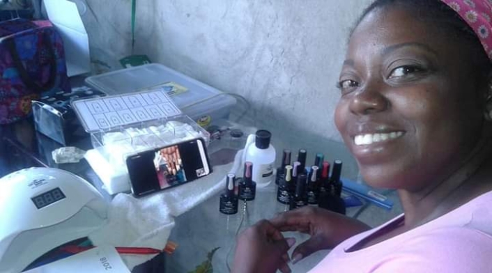 La Ruta de Charlotte - Manicure - Pedicure