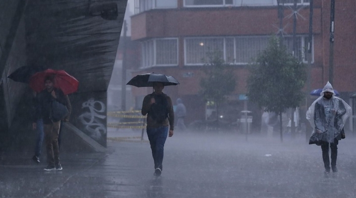 Fuertes lluvias azotan a Bogotá en marzo de 2021