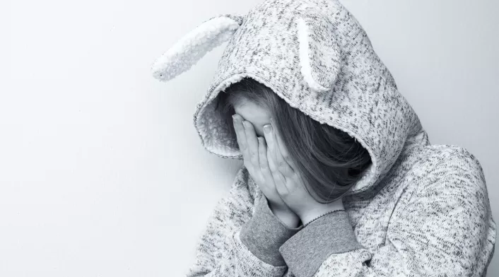 Niña llorando - maltrato a niños En Colombia queda prohibido el castigo físico a los niños