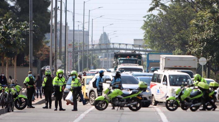 Protestas en Bogotá / Dueños de buses provisionales del SITP