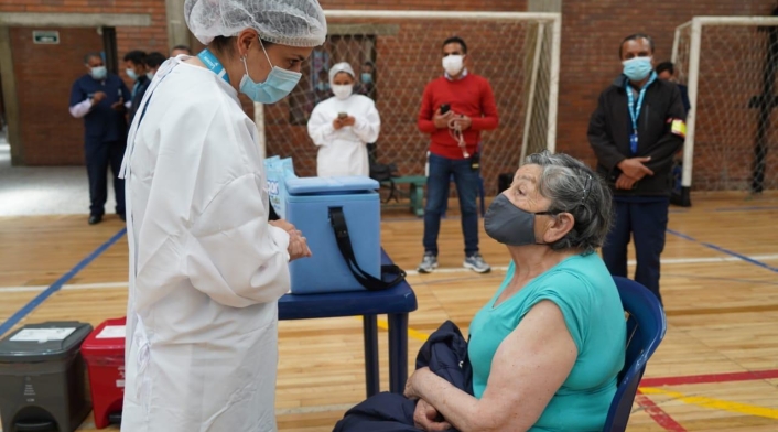 Vacunación Bogotá.