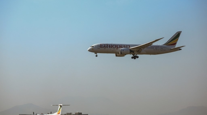 Aterrizaje de avión de Ethiopian Airlines