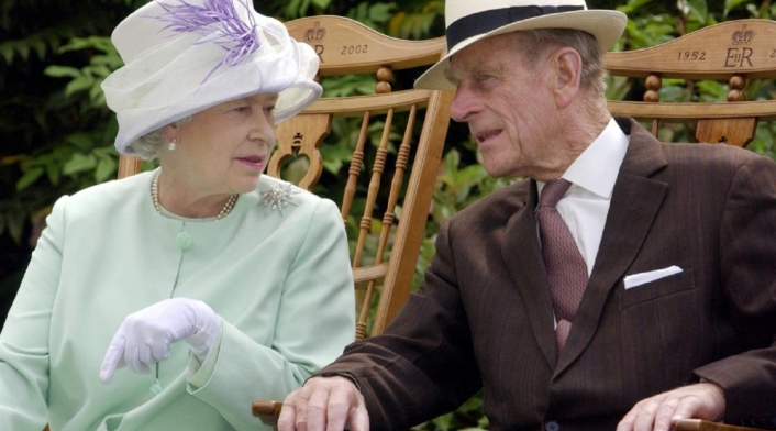 Reina Isabel y príncipe Felipe