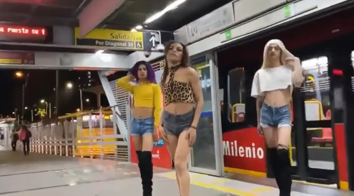 Baile en Transmilenio
