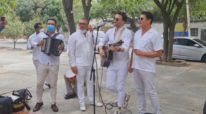 Carlos Vives despide a su padre