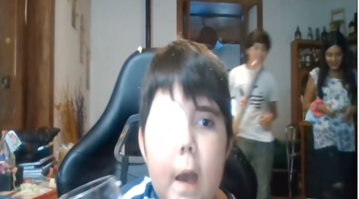 Tomi, niño con cáncer cerebral logra su mayor sueño: convertirse en youtuber