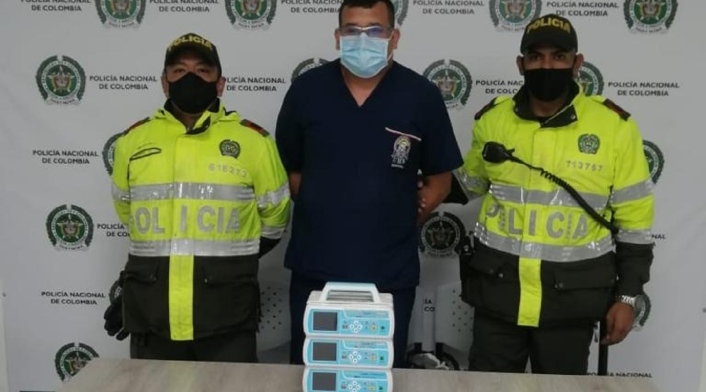 Camillero sañalado del robo de cuatro ventiladores del hospital Simón Bolívar