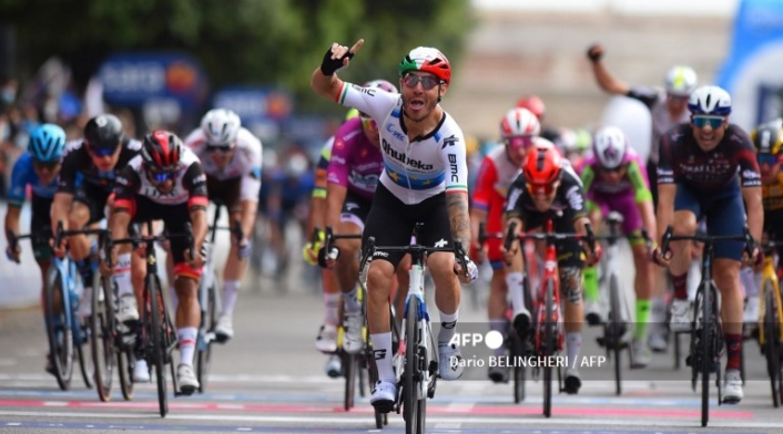 Fernando Gaviria Fernando Gaviria