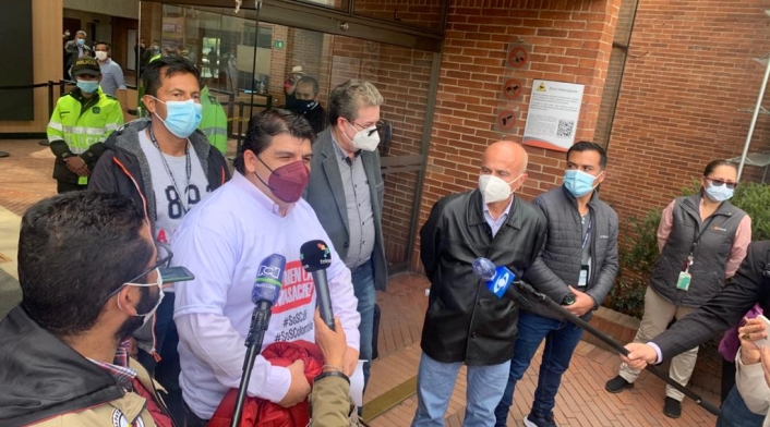 Comité del Paro Nacional En la primera reunión de la mesa de negociaciones.