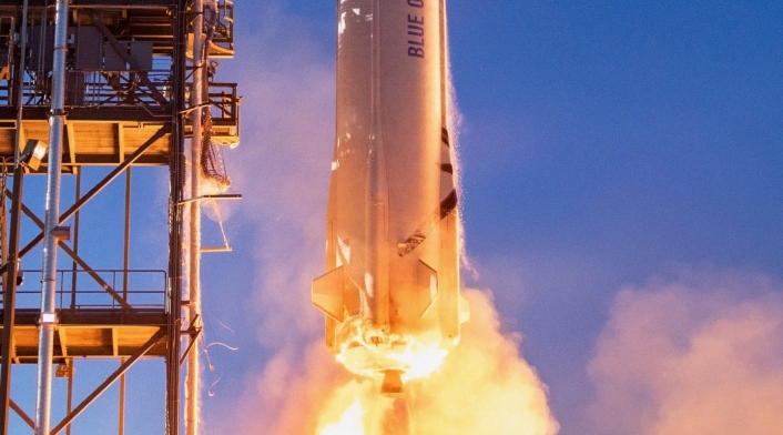 Cohete New Shepard, de Blue Origin, llevará humanos al espacio.