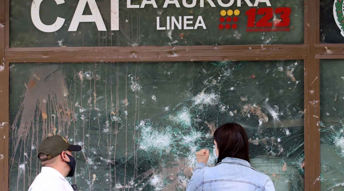 CAI Aurora: Así quedó luego del ataque sufrido a piedra y fuego